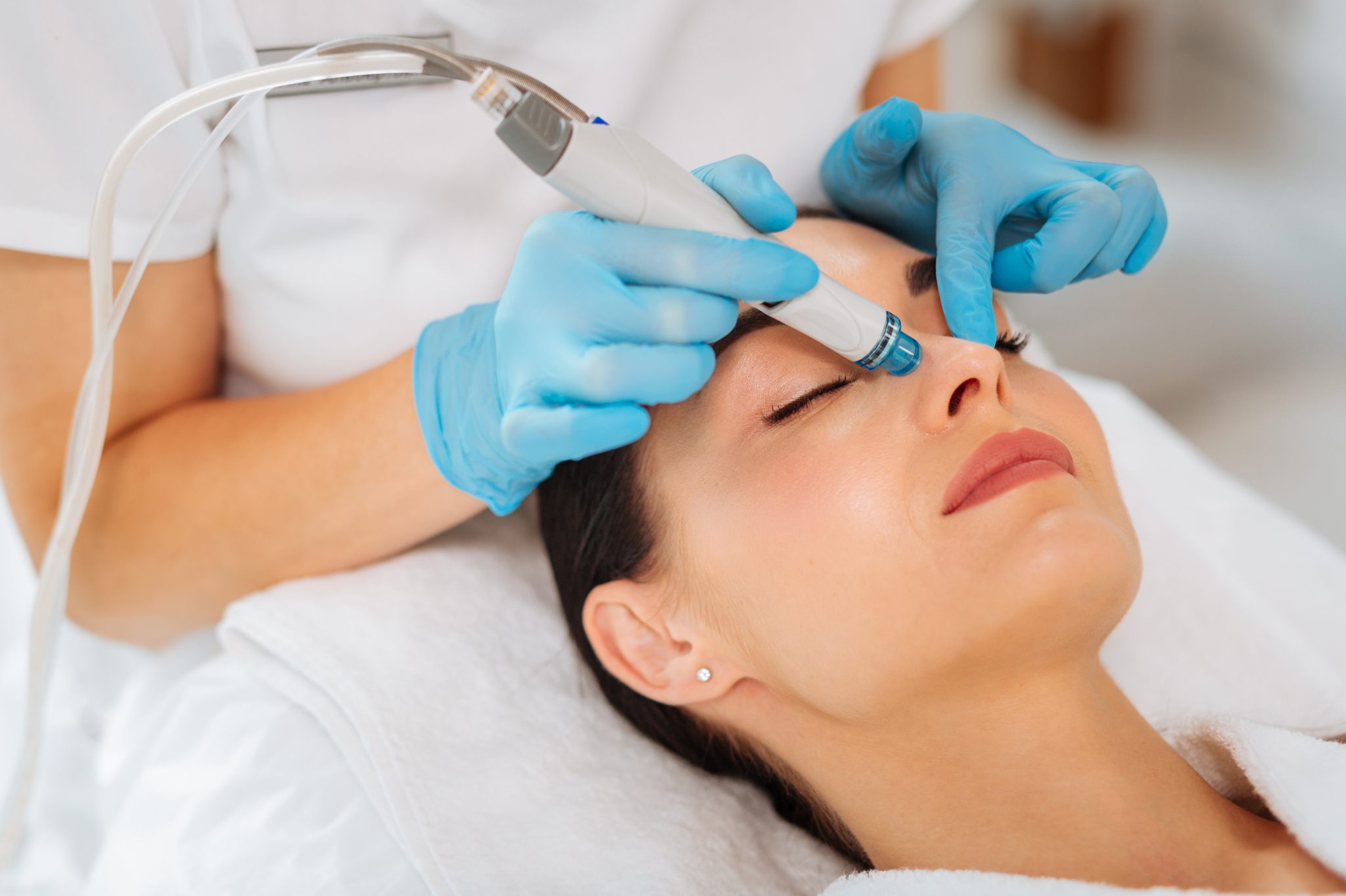 Hydra Facial