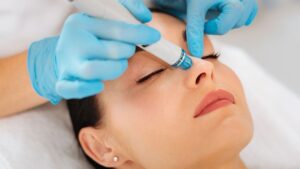 Choosing between HydraFacial and Botox or Both: What’s Right for You?